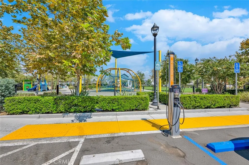 2412 E Encanto Paseo Ontario, CA 91762
