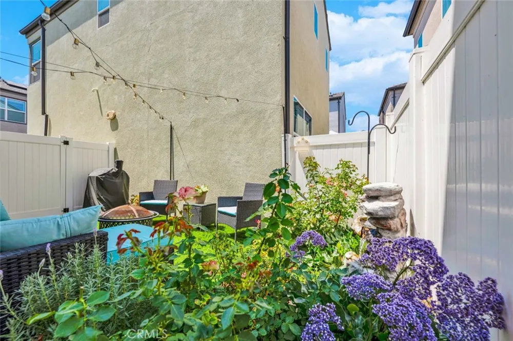 2412 E Encanto Paseo Ontario, CA 91762