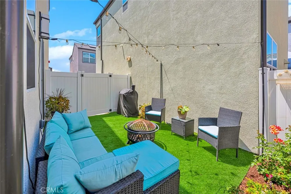 2412 E Encanto Paseo Ontario, CA 91762