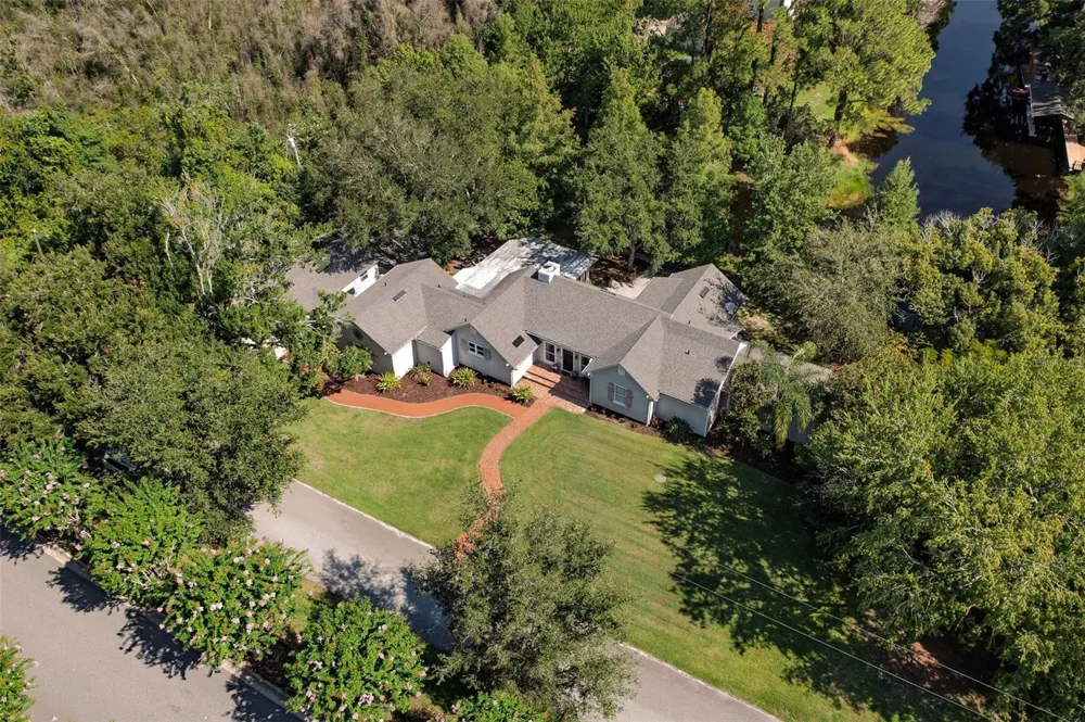 12085 SANDY SHORES DRIVE Windermere, FL 34786