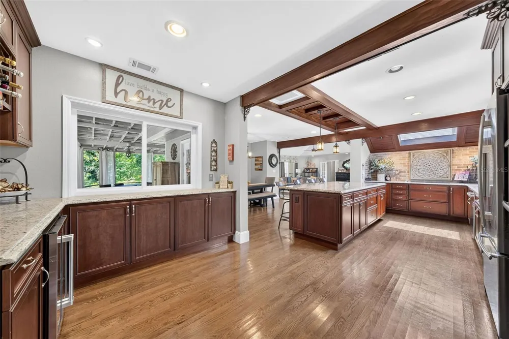 12085 SANDY SHORES DRIVE Windermere, FL 34786