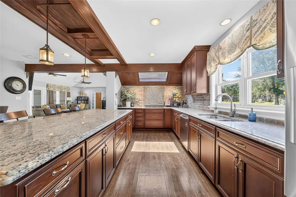 12085 SANDY SHORES DRIVE Windermere, FL 34786