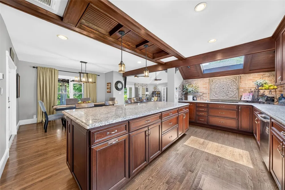 12085 SANDY SHORES DRIVE Windermere, FL 34786