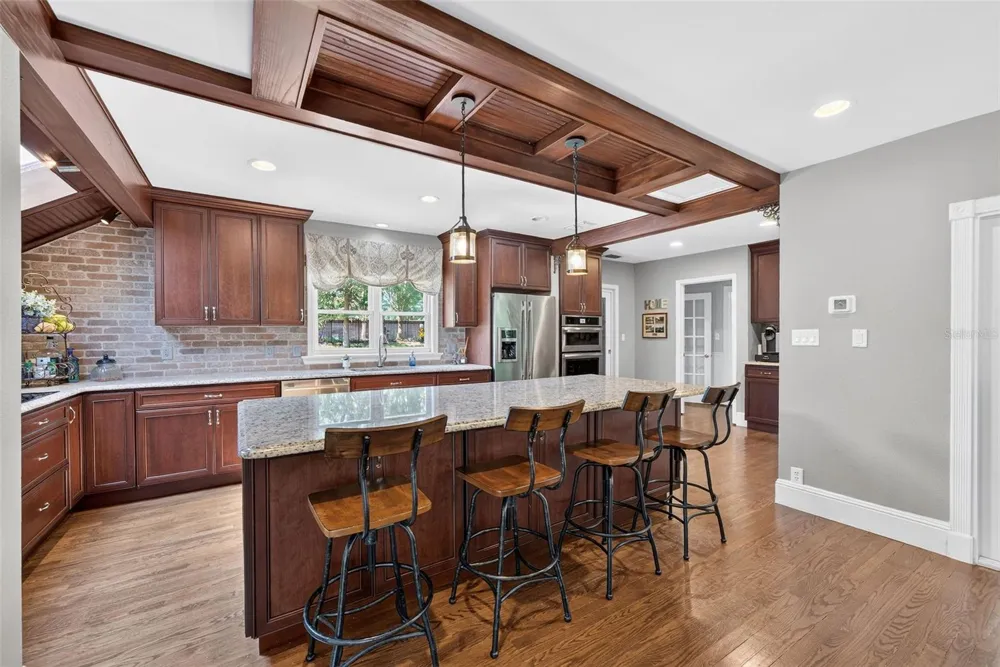 12085 SANDY SHORES DRIVE Windermere, FL 34786