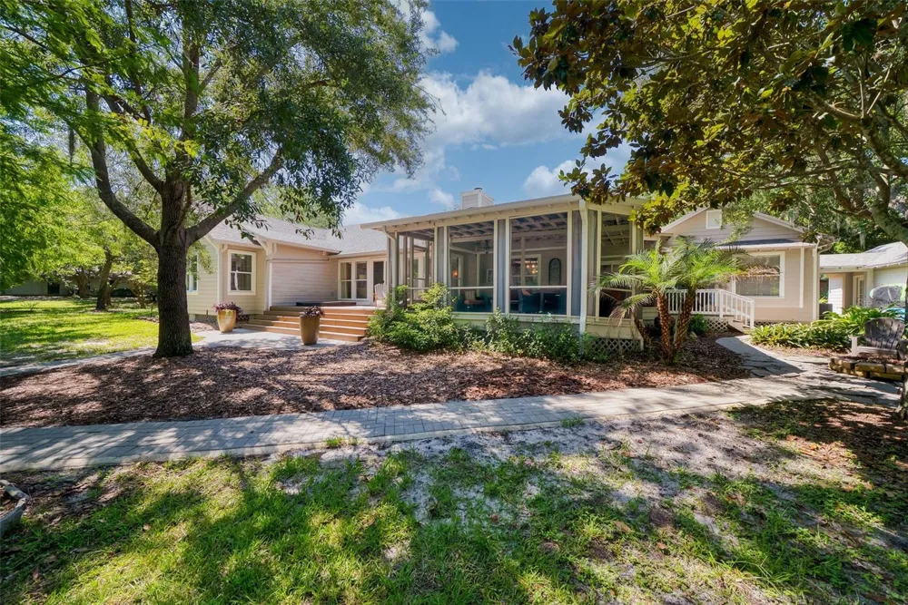 12085 SANDY SHORES DRIVE Windermere, FL 34786