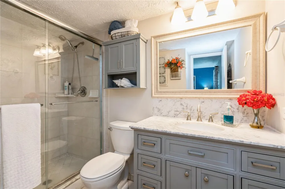 527 CAPE CORAL PARKWAY W #4 Cape Coral, FL 33914