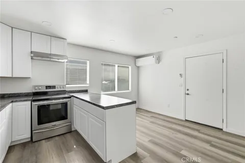 702 Walnut Street #6