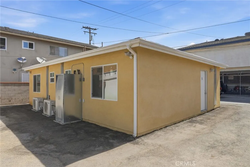 702 Walnut Street #5 Inglewood, CA 90301