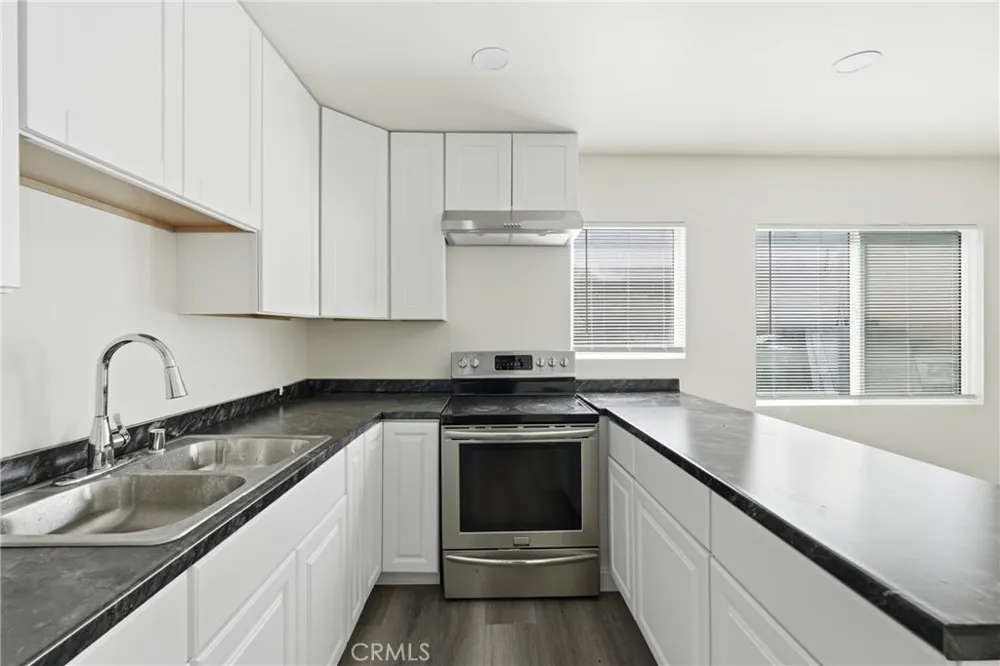 702 Walnut Street #5 Inglewood, CA 90301