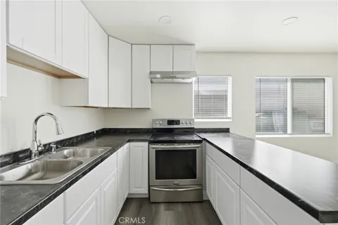 702 Walnut Street #5