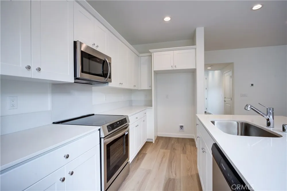 256 Memphis Belle Way San Luis Obispo, CA 93401