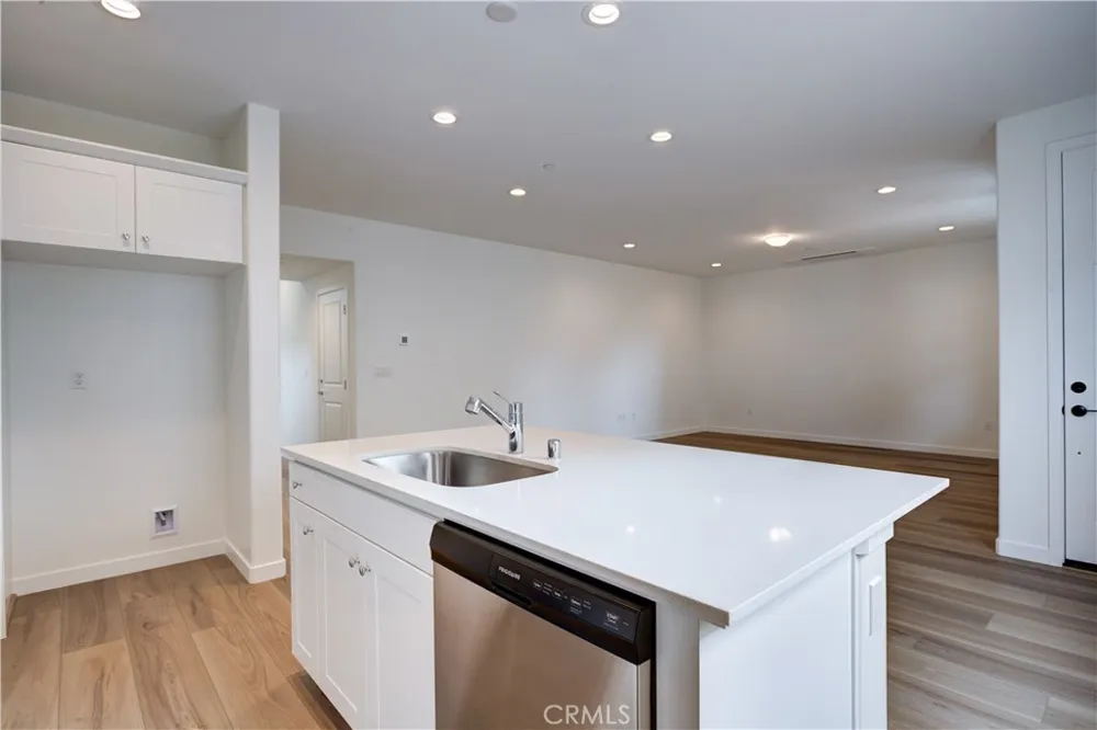 256 Memphis Belle Way San Luis Obispo, CA 93401