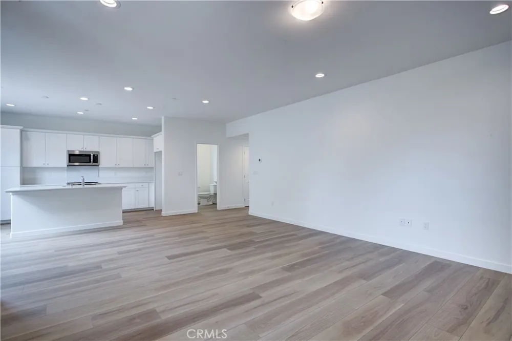 256 Memphis Belle Way San Luis Obispo, CA 93401