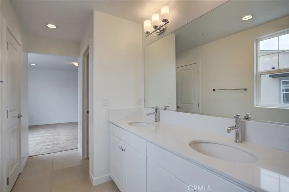 256 Memphis Belle Way San Luis Obispo, CA 93401
