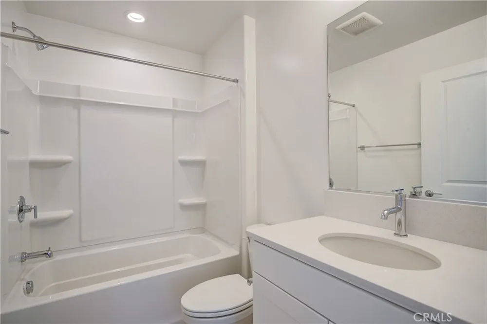 256 Memphis Belle Way San Luis Obispo, CA 93401