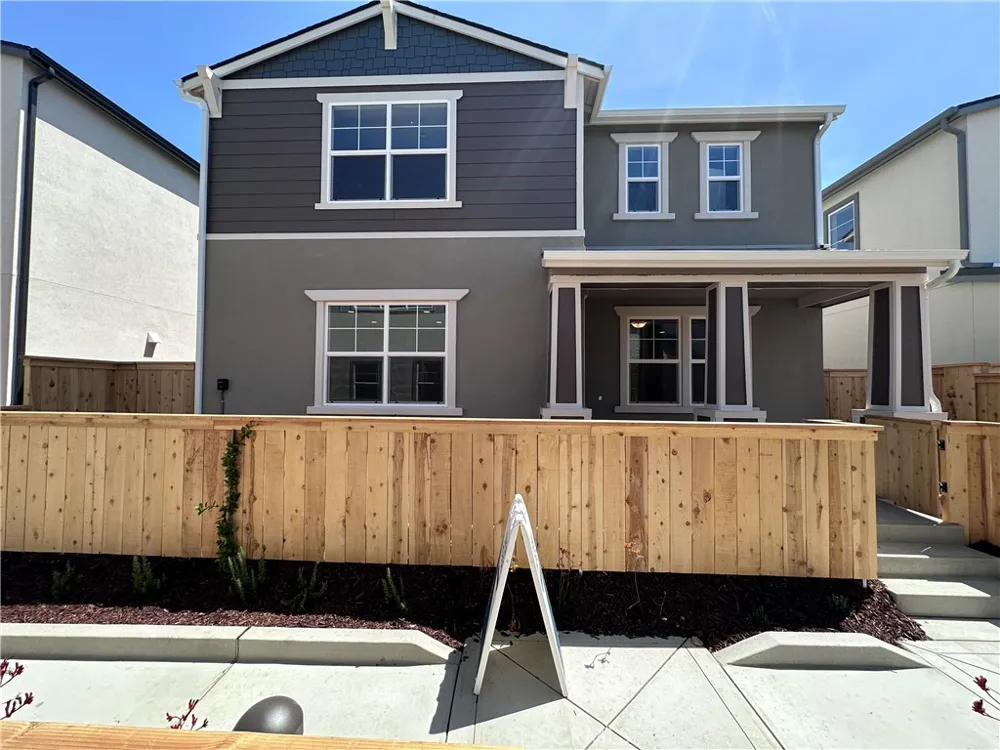 256 Memphis Belle Way San Luis Obispo, CA 93401