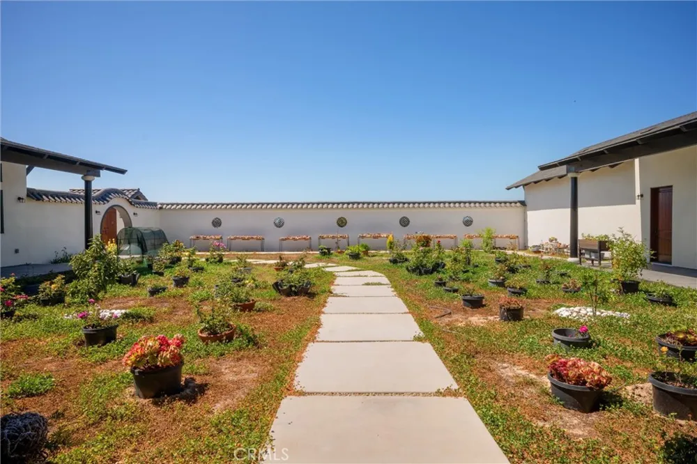 2084 Westhampton Drive Arroyo Grande, CA 93420