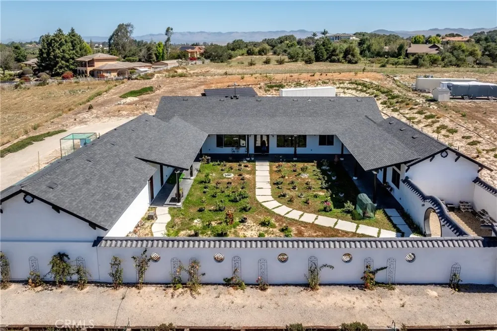 2084 Westhampton Drive Arroyo Grande, CA 93420