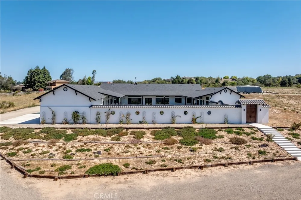 2084 Westhampton Drive Arroyo Grande, CA 93420