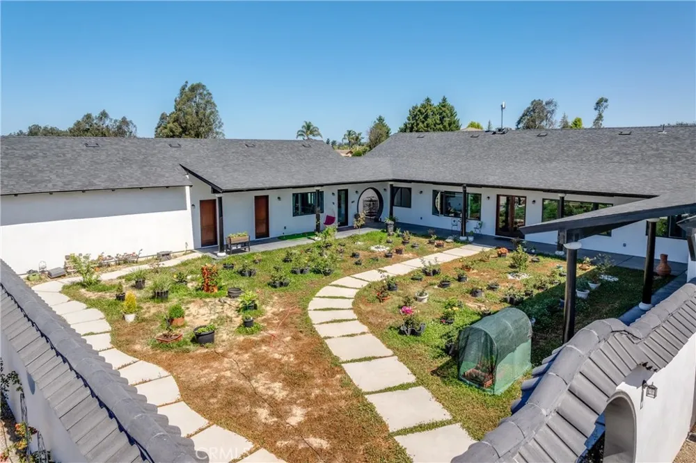 2084 Westhampton Drive Arroyo Grande, CA 93420