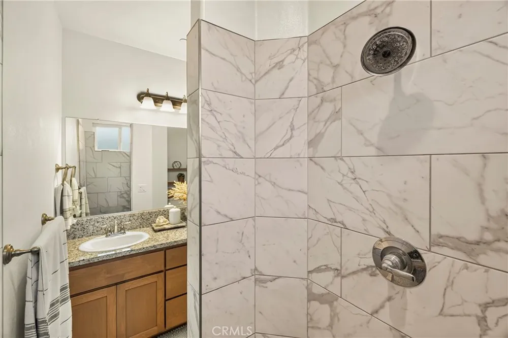 392 Gladstone Commons Chico, CA 95973