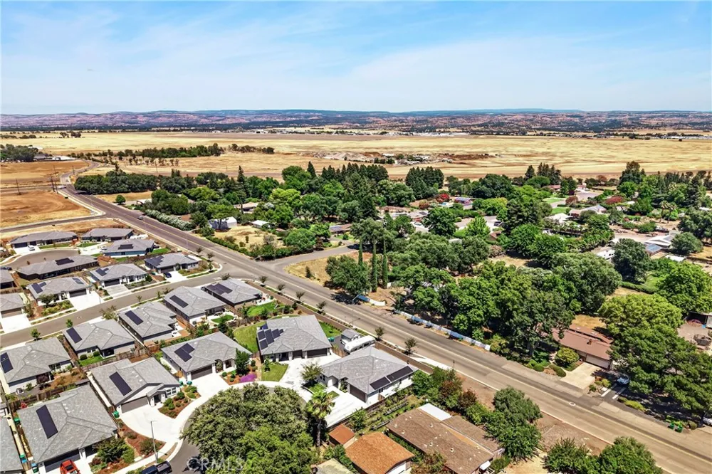 392 Gladstone Commons Chico, CA 95973
