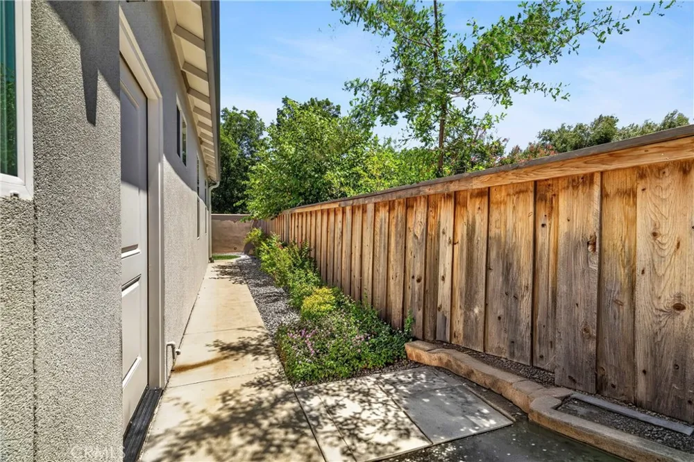 392 Gladstone Commons Chico, CA 95973