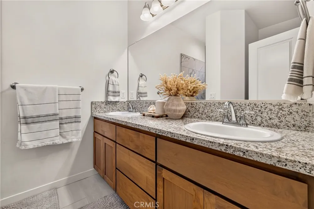 392 Gladstone Commons Chico, CA 95973