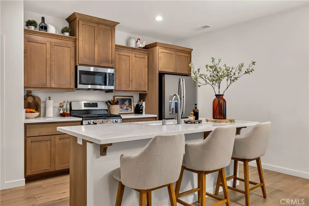 392 Gladstone Commons Chico, CA 95973