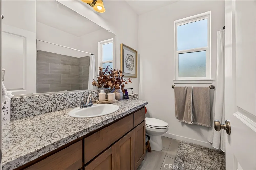 392 Gladstone Commons Chico, CA 95973