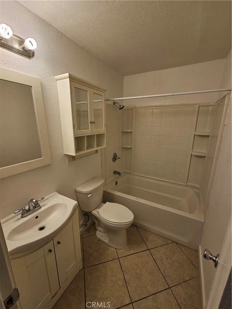 303 Colusa Orland, CA 95963
