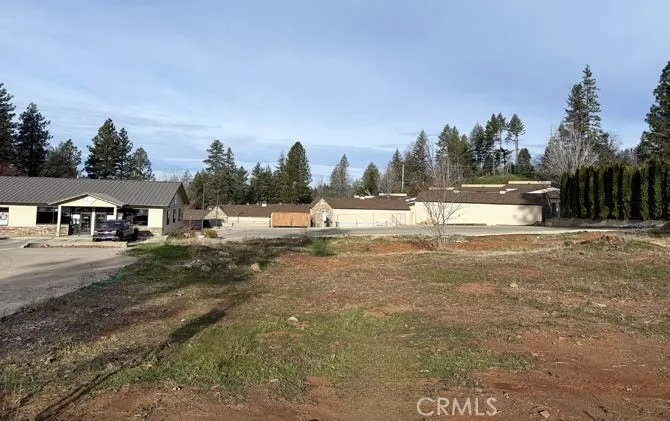 9225 Skyway Paradise, CA 95969