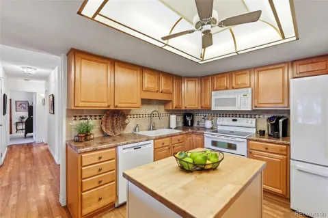 14102 E Linvale Place #101