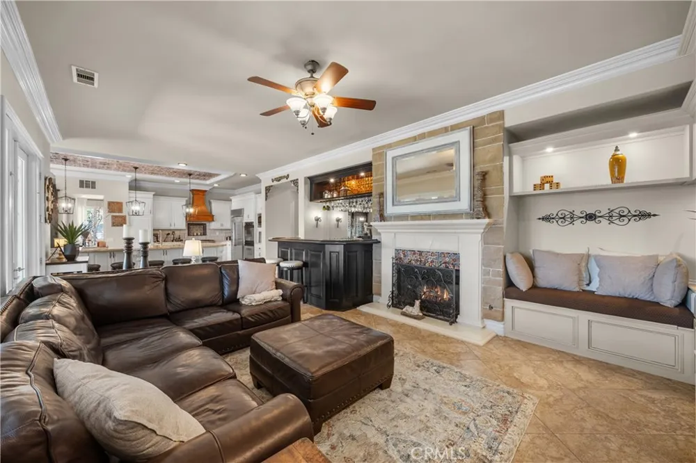 30308 Mallorca Place Castaic, CA 91384