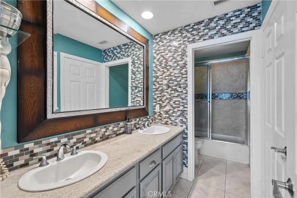 30308 Mallorca Place Castaic, CA 91384