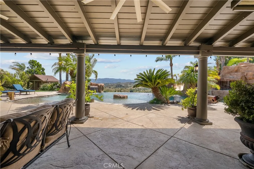 30308 Mallorca Place Castaic, CA 91384