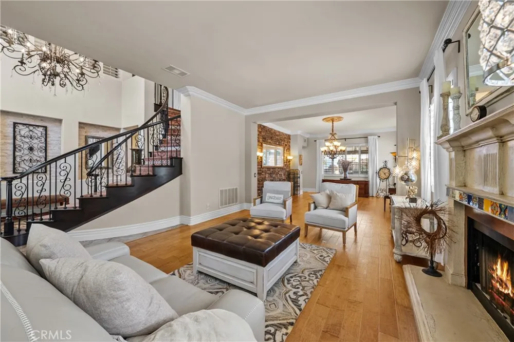 30308 Mallorca Place Castaic, CA 91384