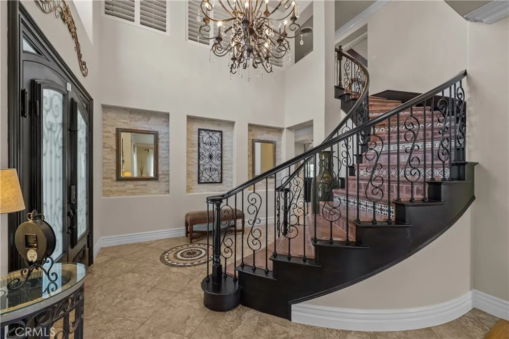 30308 Mallorca Place Castaic, CA 91384