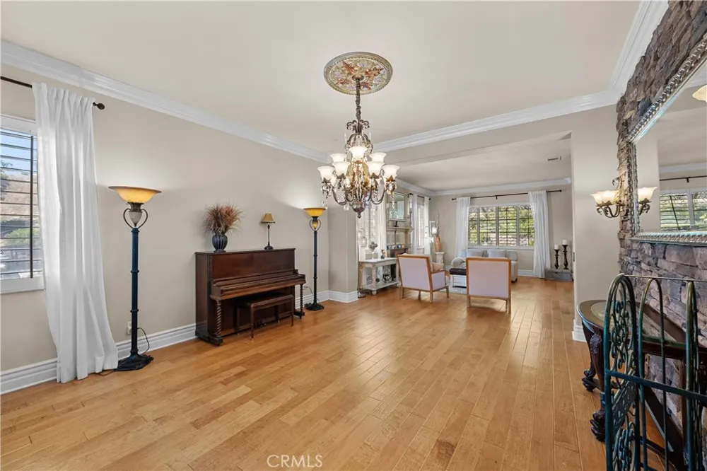 30308 Mallorca Place Castaic, CA 91384