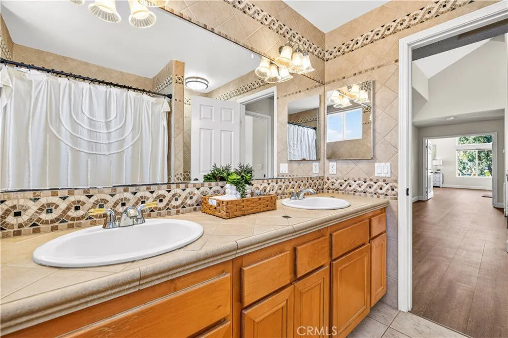34901 Sweetwater Drive Agua Dulce, CA 91390