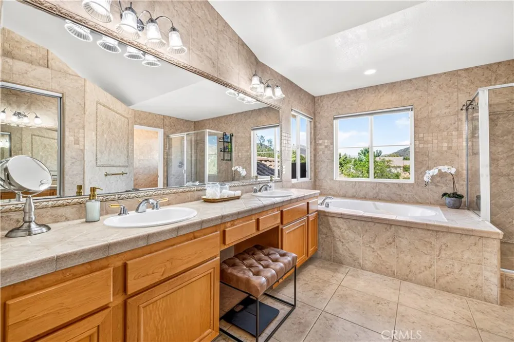 34901 Sweetwater Drive Agua Dulce, CA 91390