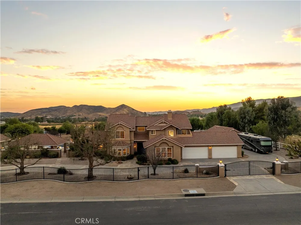 34901 Sweetwater Drive Agua Dulce, CA 91390