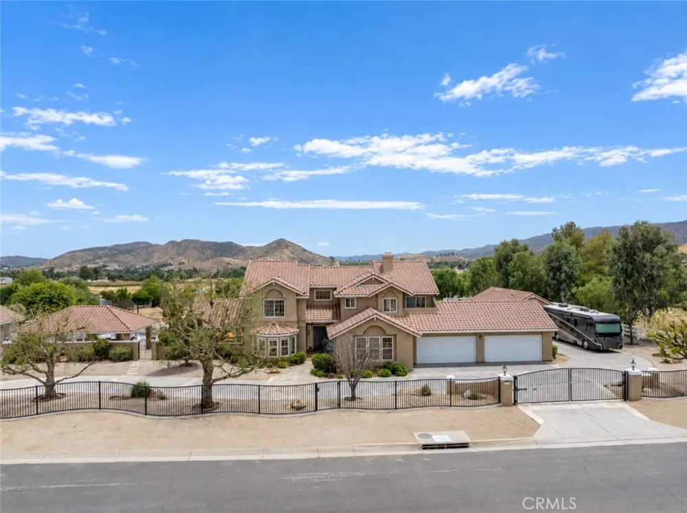 34901 Sweetwater Drive Agua Dulce, CA 91390