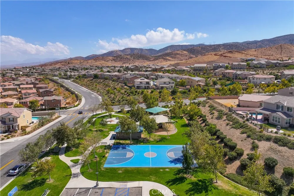 2821 Bracken Way Palmdale, CA 93551