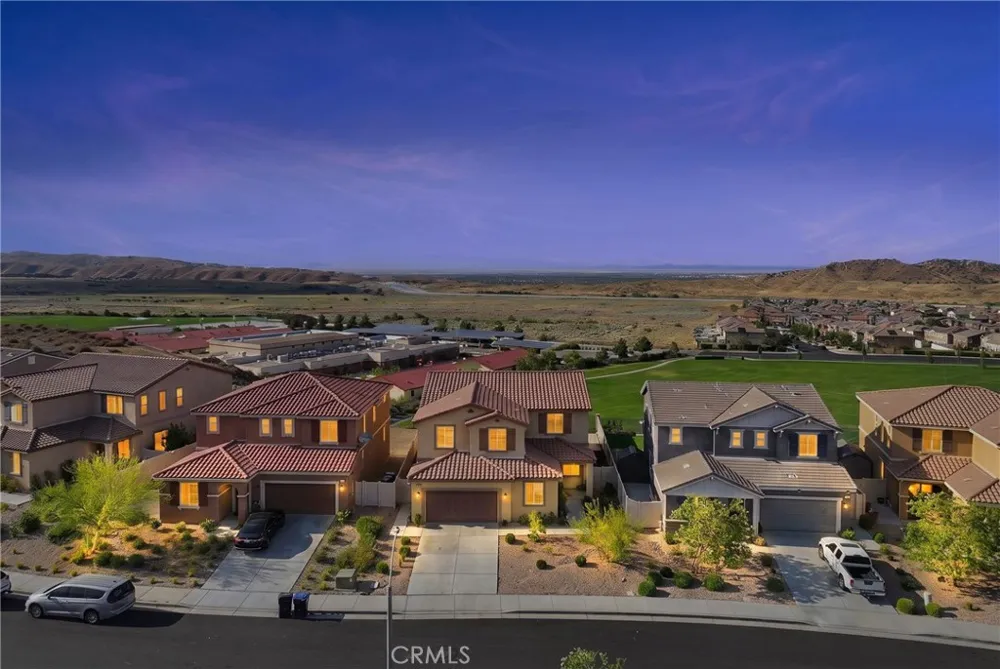 2821 Bracken Way Palmdale, CA 93551