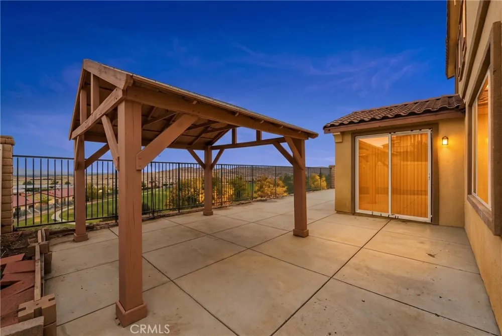 2821 Bracken Way Palmdale, CA 93551