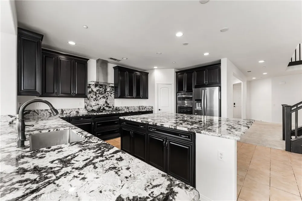 2821 Bracken Way Palmdale, CA 93551