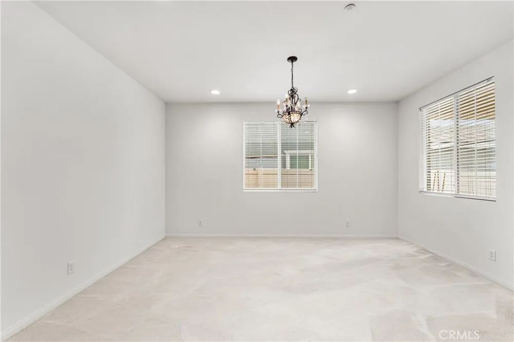 2821 Bracken Way Palmdale, CA 93551