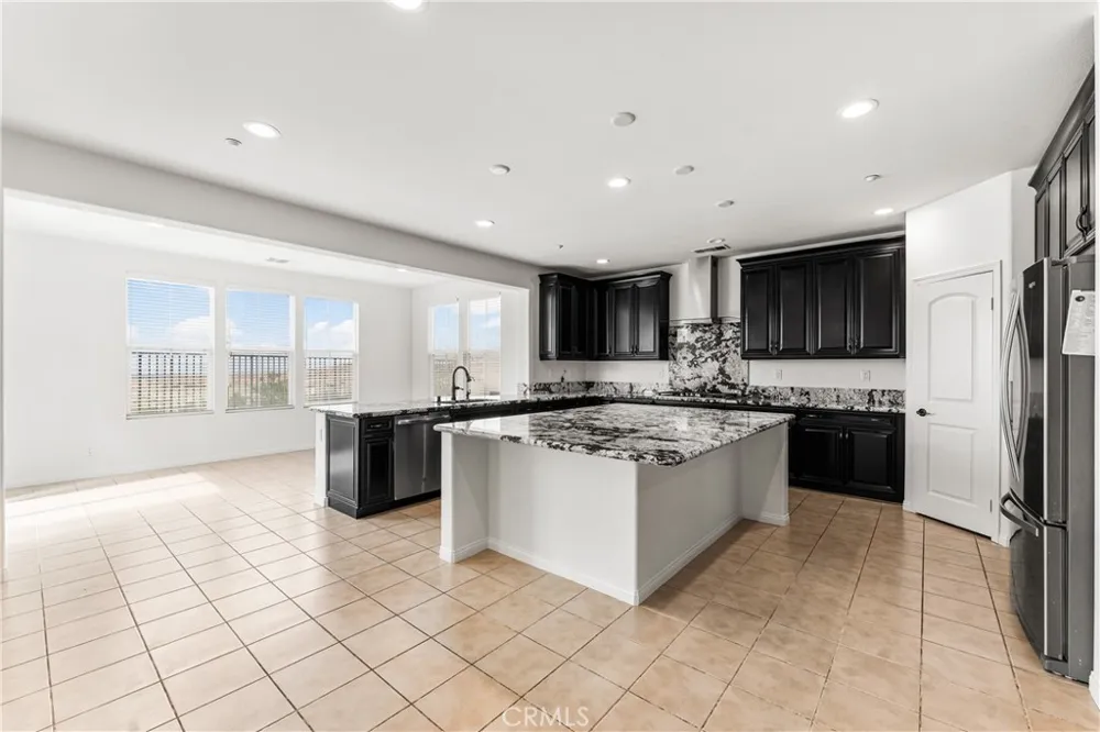 2821 Bracken Way Palmdale, CA 93551