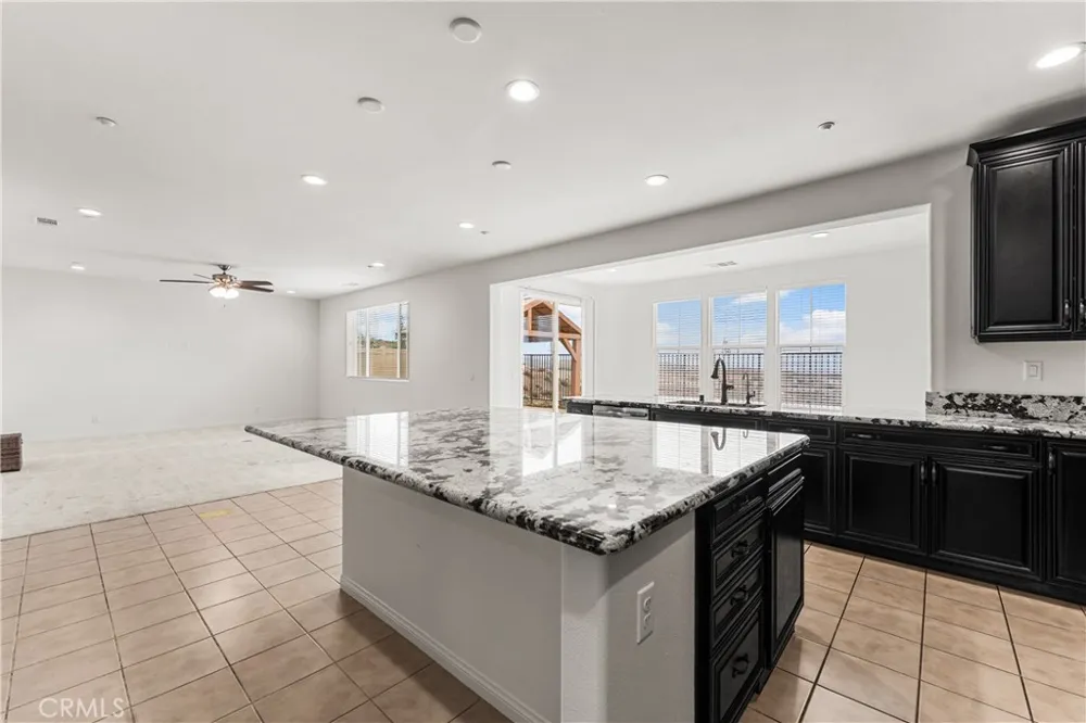 2821 Bracken Way Palmdale, CA 93551